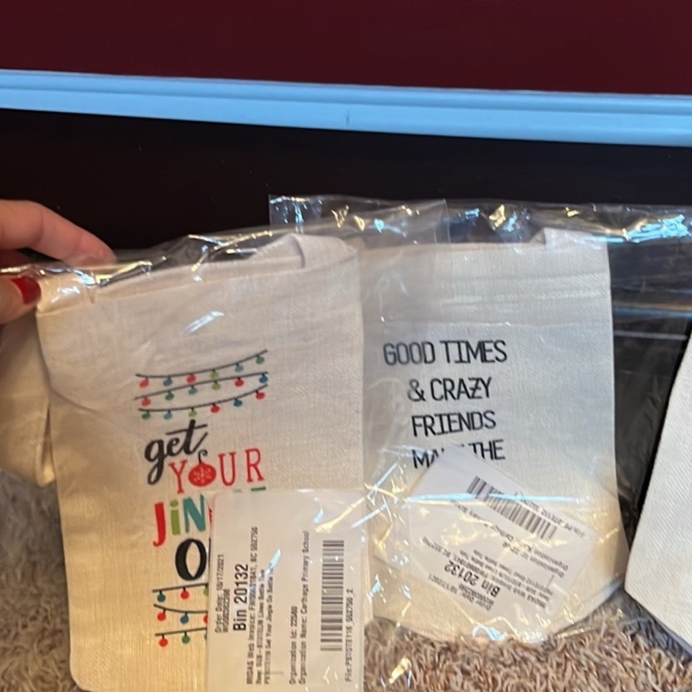 New wine gift bags
